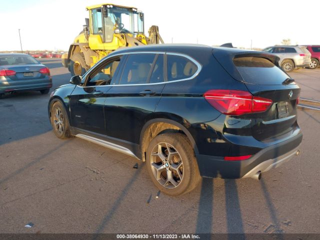 Photo 2 VIN: WBXHT3C30GP881126 - BMW X1 