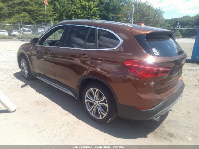 Photo 2 VIN: WBXHT3C30GP883698 - BMW X1 