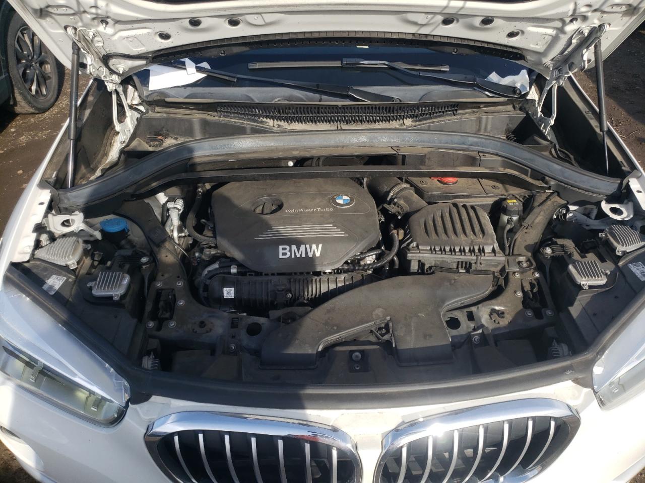 Photo 10 VIN: WBXHT3C30H5F71915 - BMW X1 