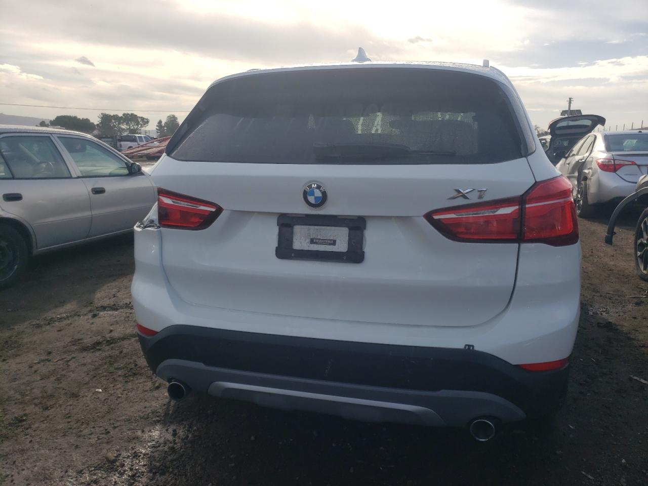 Photo 5 VIN: WBXHT3C30H5F71915 - BMW X1 