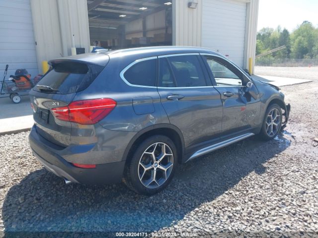 Photo 3 VIN: WBXHT3C30H5F76452 - BMW X1 