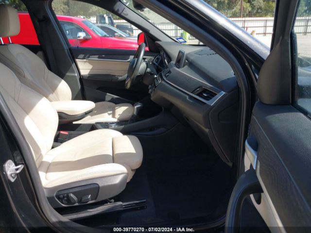 Photo 4 VIN: WBXHT3C30H5F82297 - BMW X1 