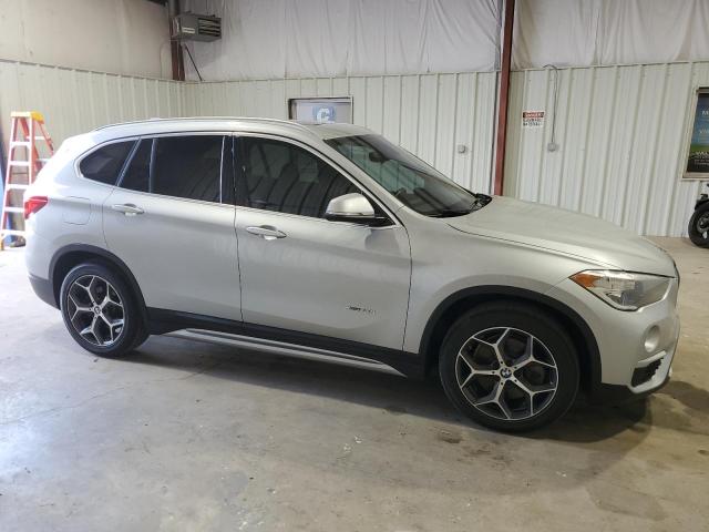 Photo 3 VIN: WBXHT3C30J5K26774 - BMW X1 