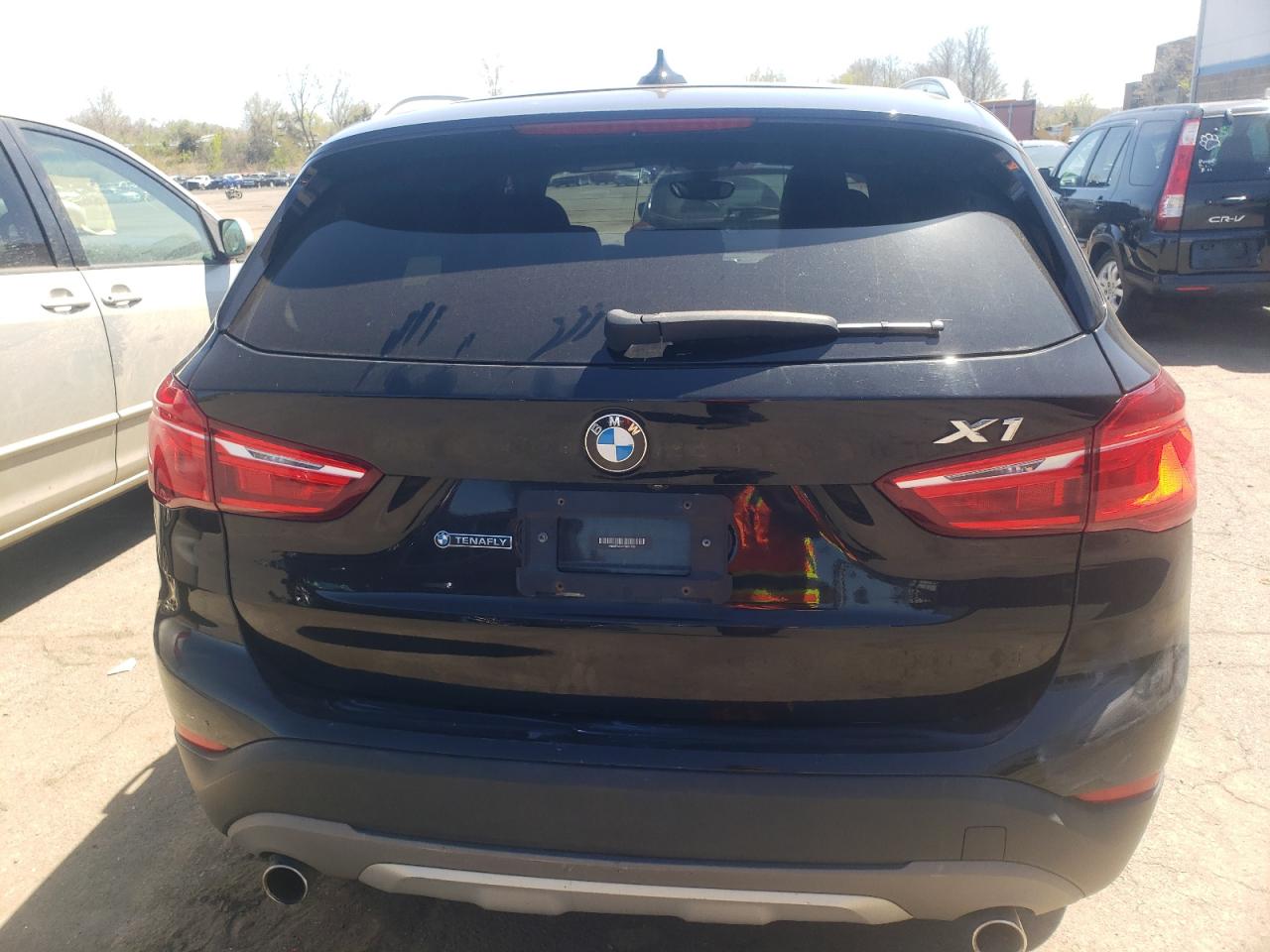 Photo 5 VIN: WBXHT3C30J5K31988 - BMW X1 