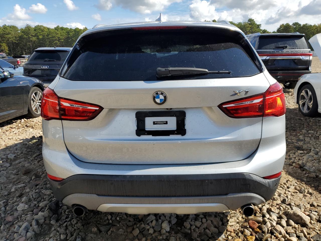 Photo 5 VIN: WBXHT3C31H5F70904 - BMW X1 