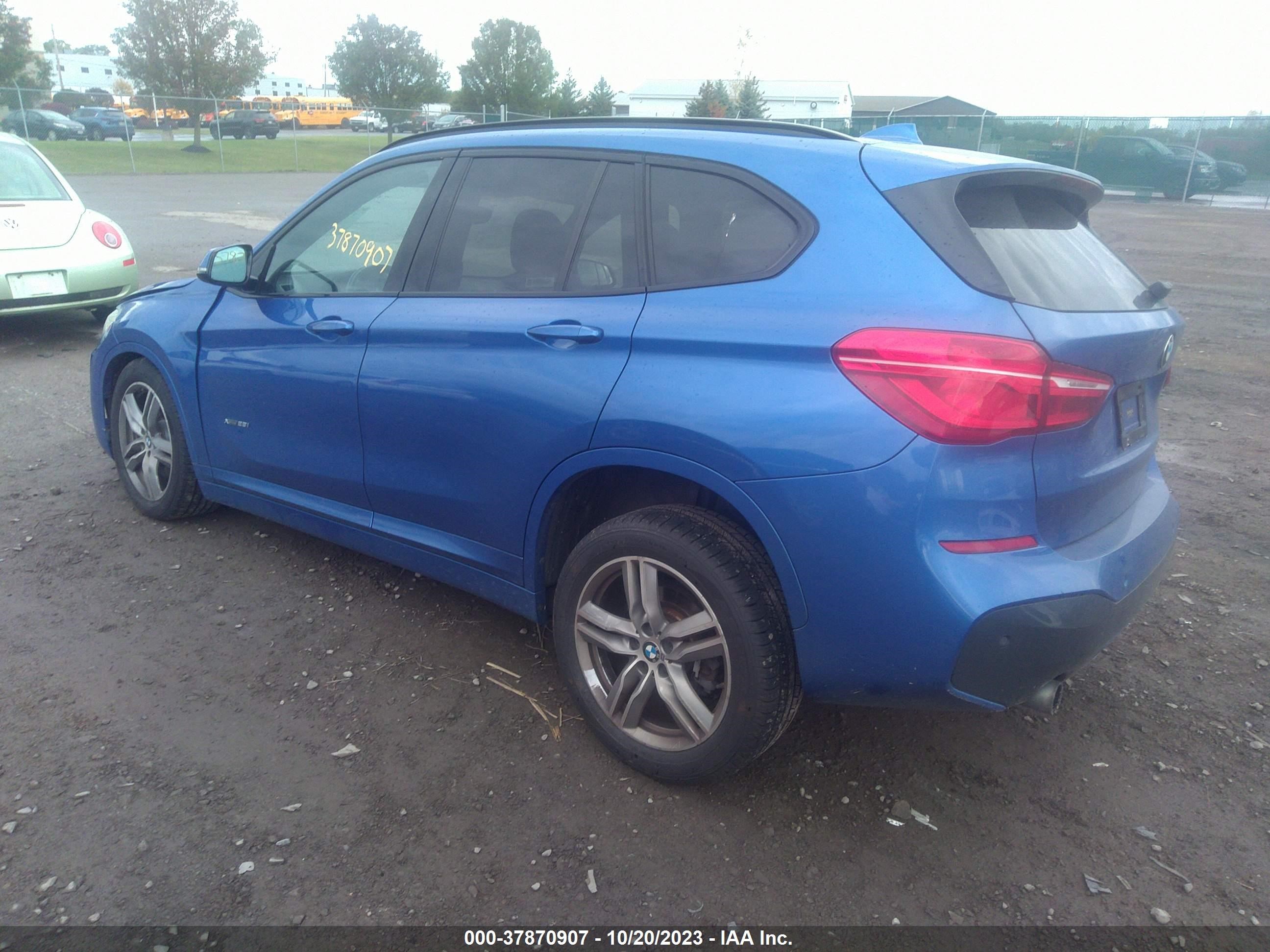 Photo 2 VIN: WBXHT3C31H5F71034 - BMW X1 