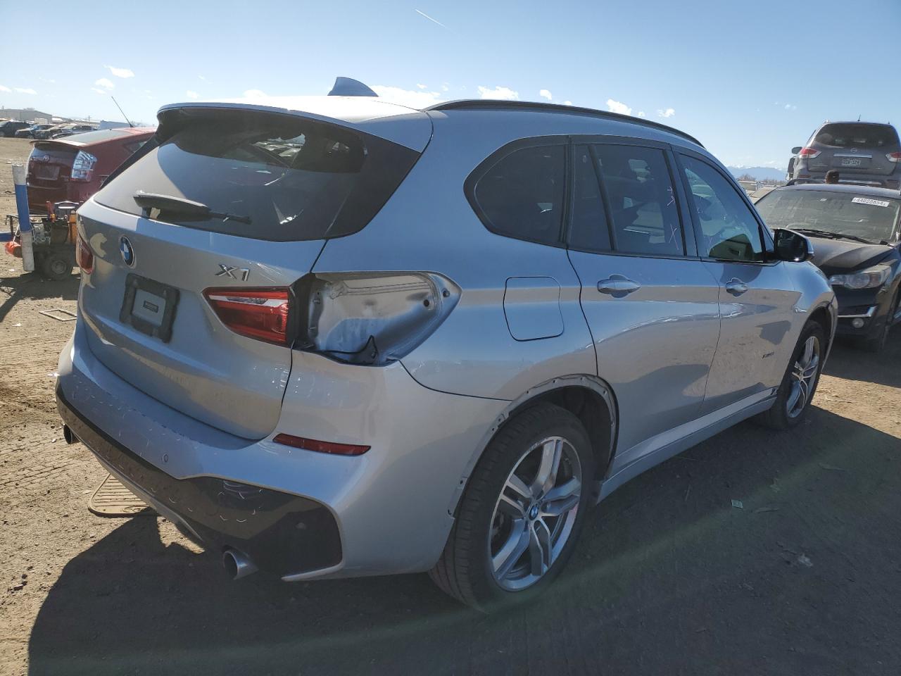 Photo 2 VIN: WBXHT3C31H5F74502 - BMW X1 