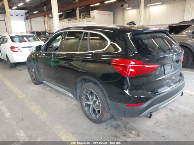 Photo 2 VIN: WBXHT3C31H5F81921 - BMW X1 