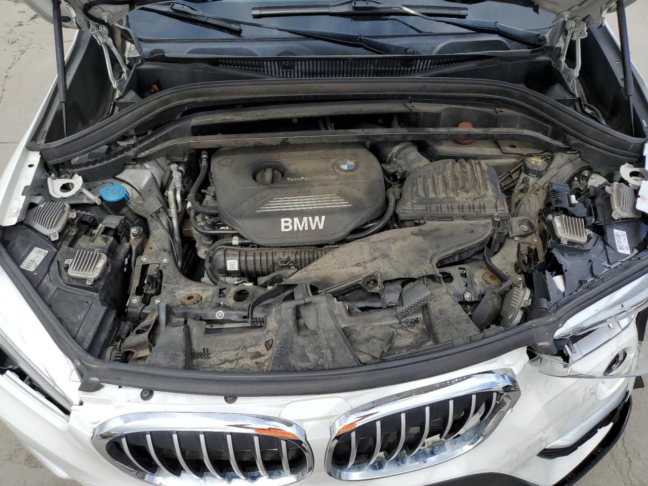 Photo 11 VIN: WBXHT3C31J5K21941 - BMW X1 