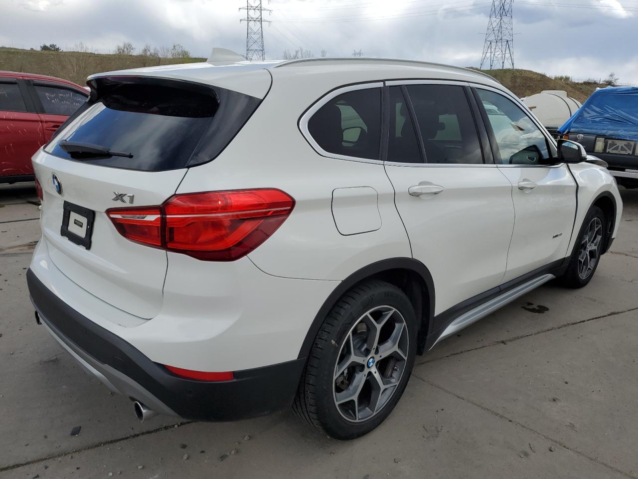 Photo 2 VIN: WBXHT3C31J5K21941 - BMW X1 