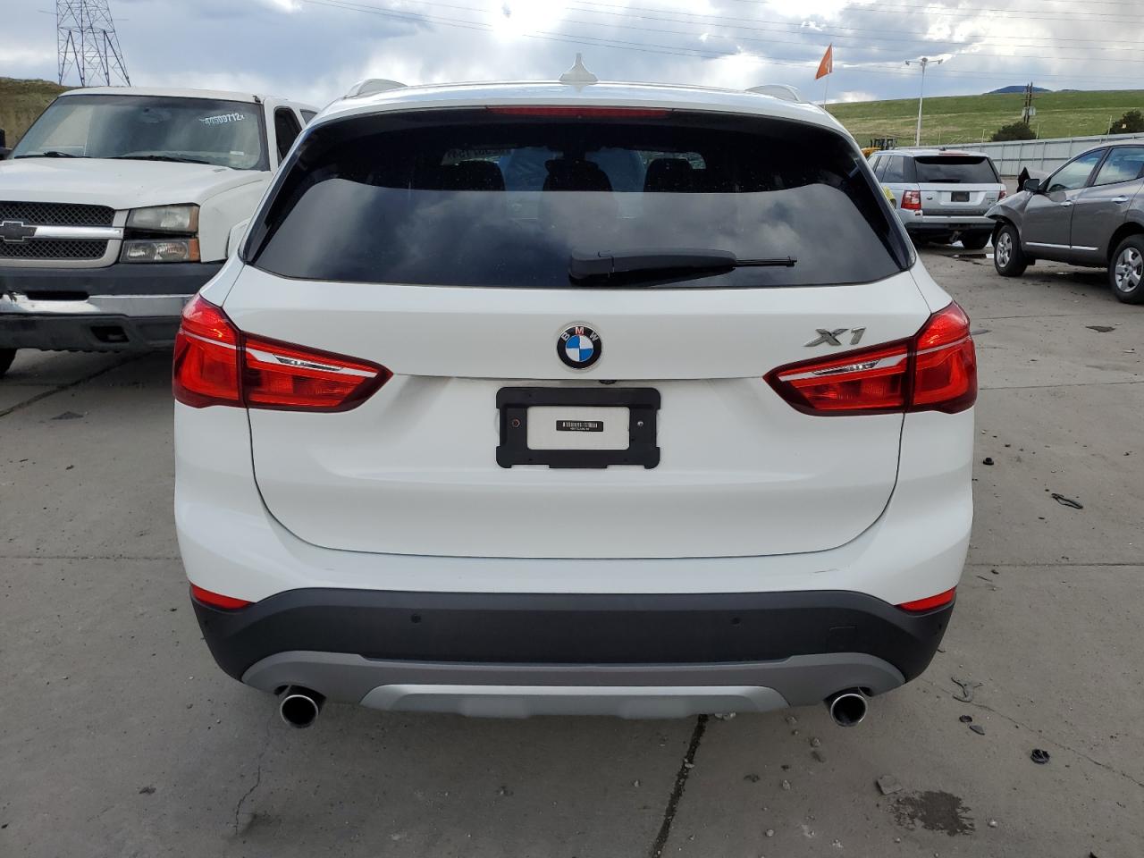 Photo 5 VIN: WBXHT3C31J5K21941 - BMW X1 