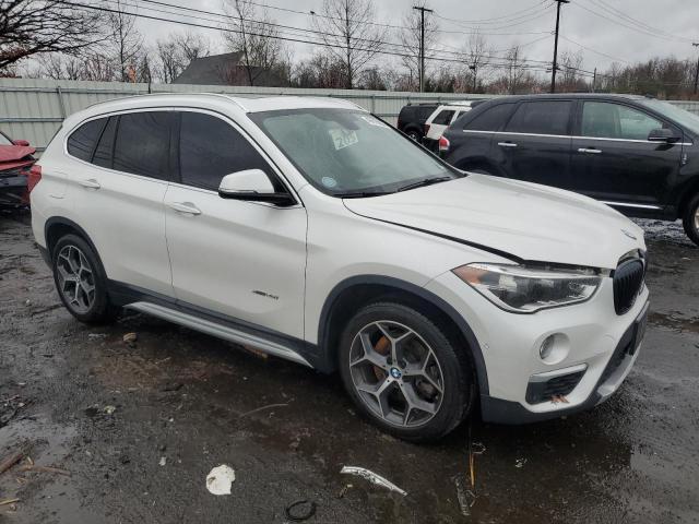 Photo 3 VIN: WBXHT3C32G5E50527 - BMW X1 