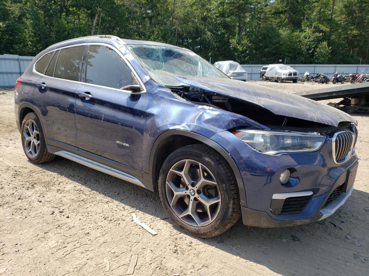 Photo 3 VIN: WBXHT3C32G5E51144 - BMW X1 