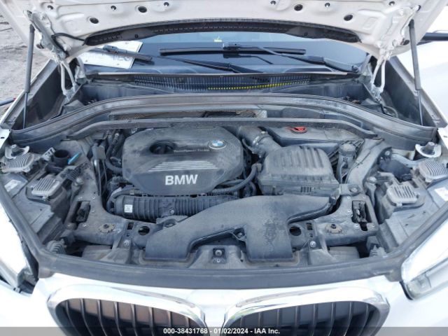 Photo 9 VIN: WBXHT3C32G5E53623 - BMW X1 