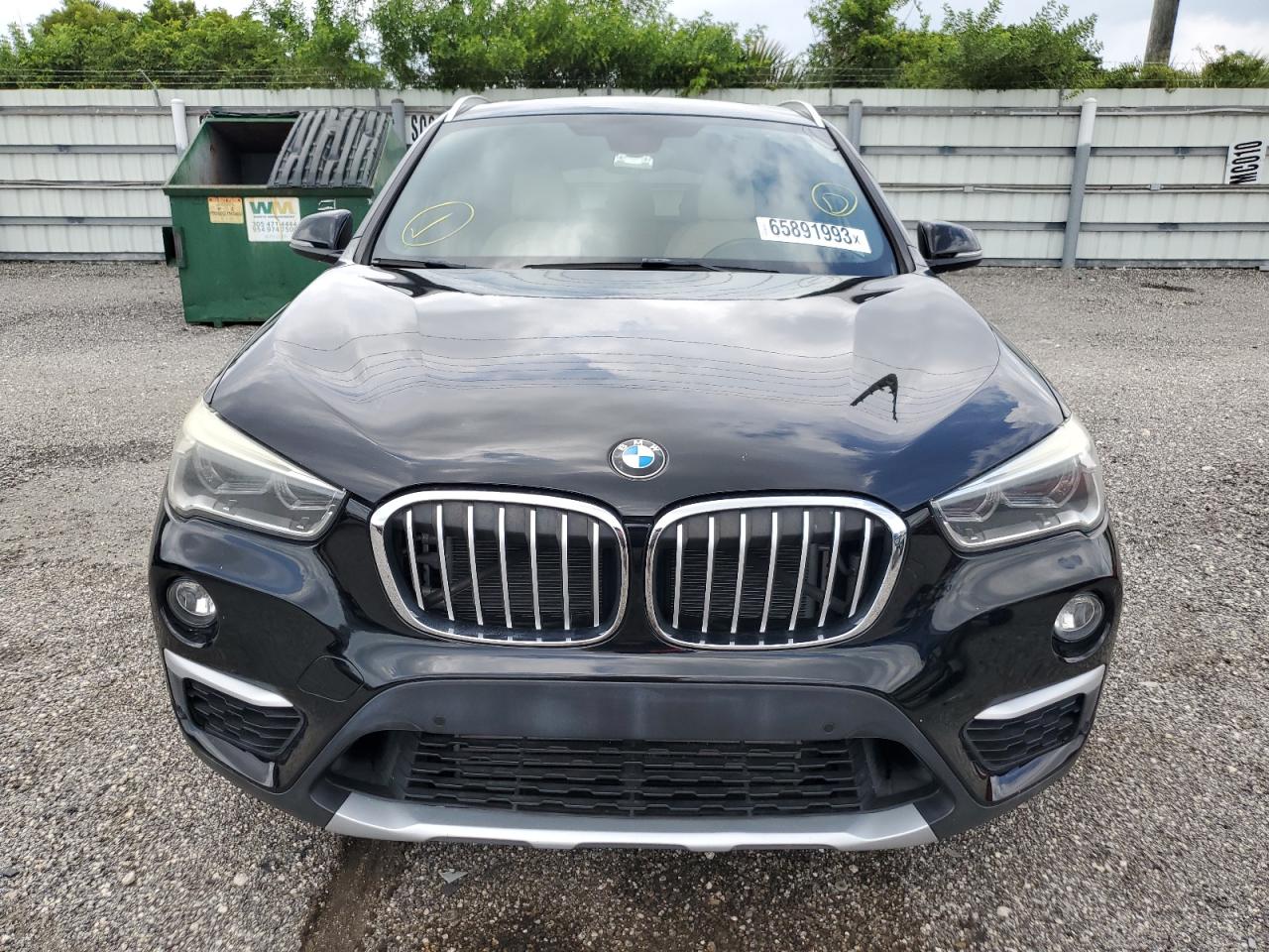 Photo 4 VIN: WBXHT3C32GP883279 - BMW X1 