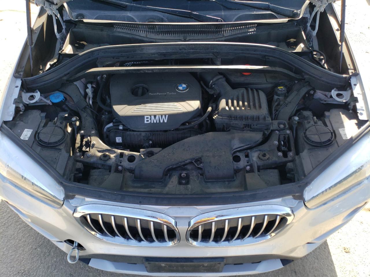 Photo 10 VIN: WBXHT3C32H5F69485 - BMW X1 