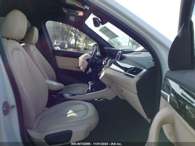 Photo 4 VIN: WBXHT3C32H5F84164 - BMW X1 