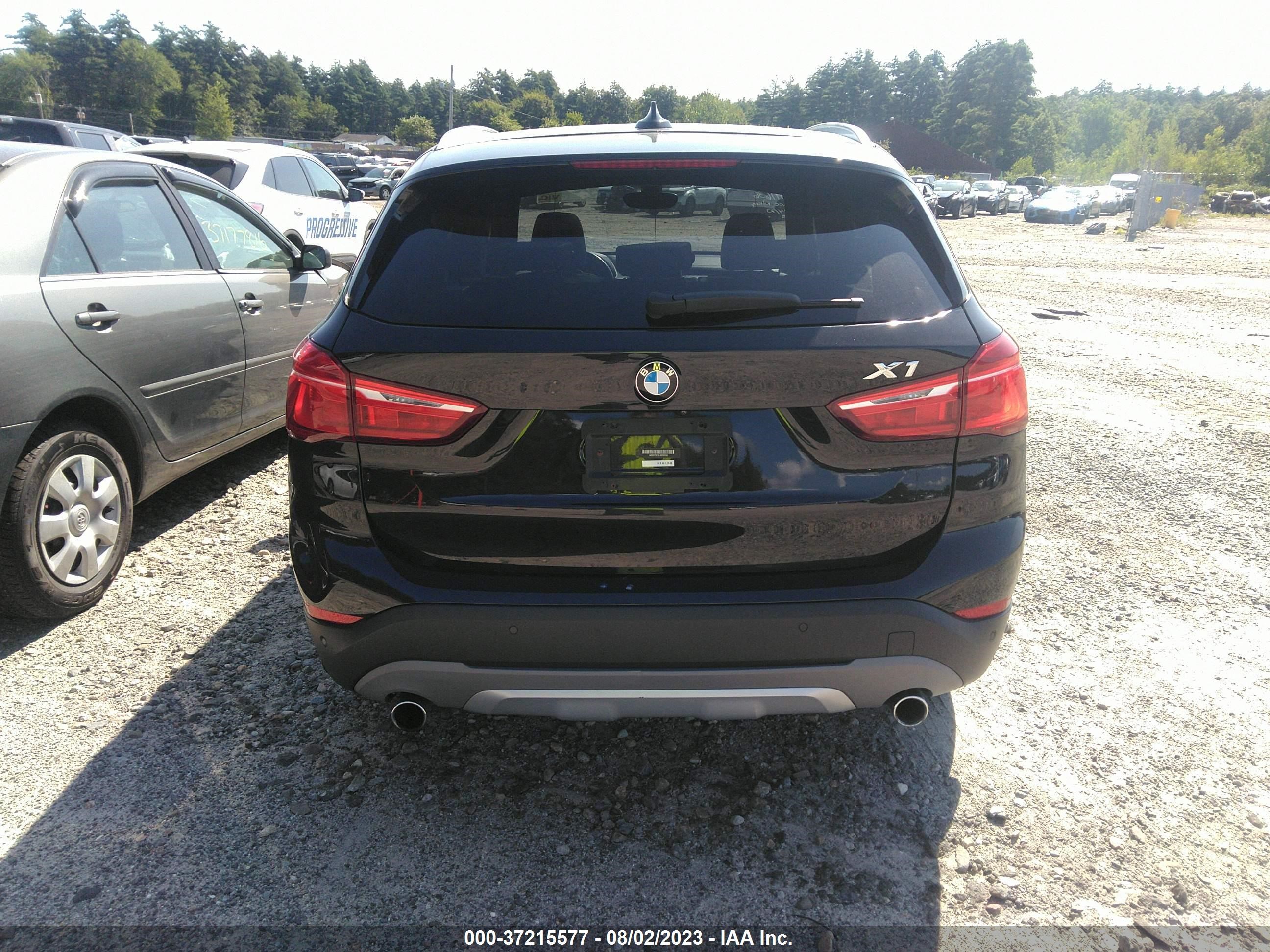 Photo 15 VIN: WBXHT3C32J5F92030 - BMW X1 