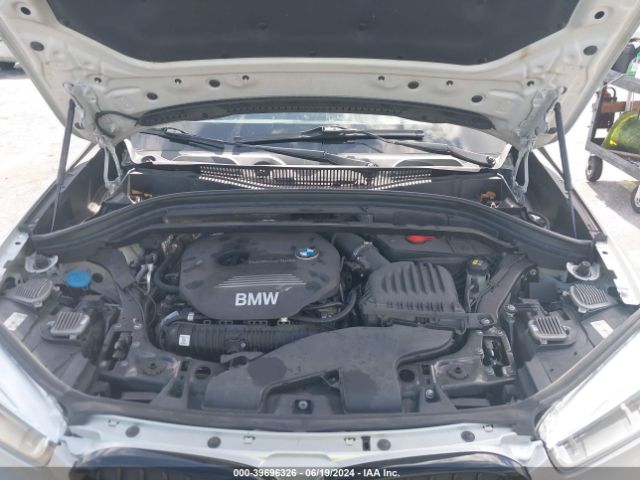 Photo 9 VIN: WBXHT3C33G5E48205 - BMW X1 