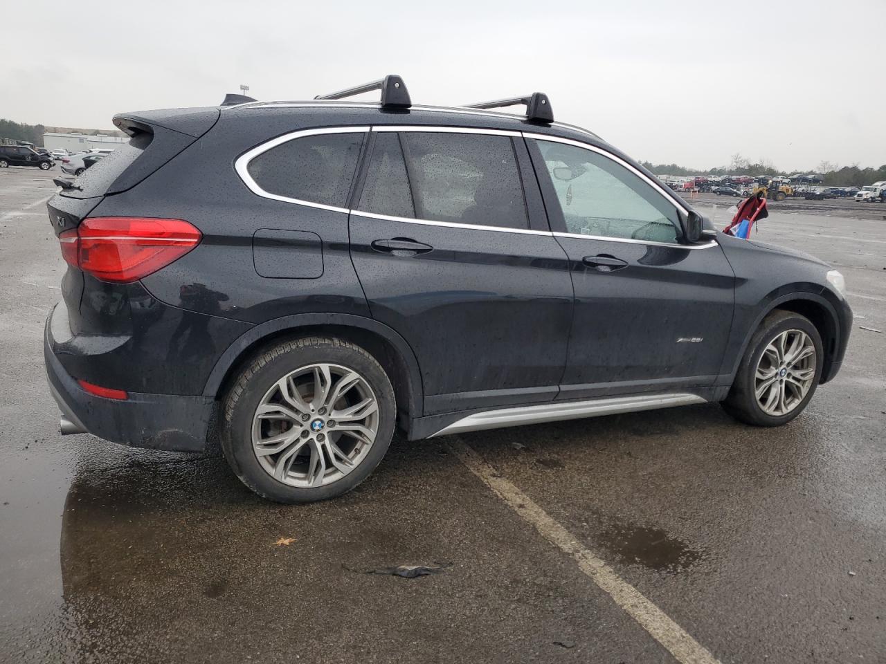 Photo 2 VIN: WBXHT3C33G5F65606 - BMW X1 