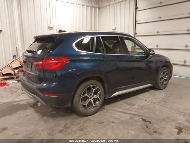 Photo 3 VIN: WBXHT3C33GP889267 - BMW X1 