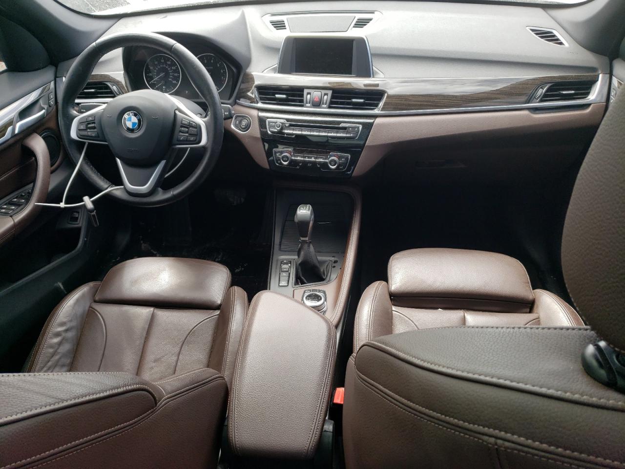 Photo 7 VIN: WBXHT3C33H5F70113 - BMW X1 