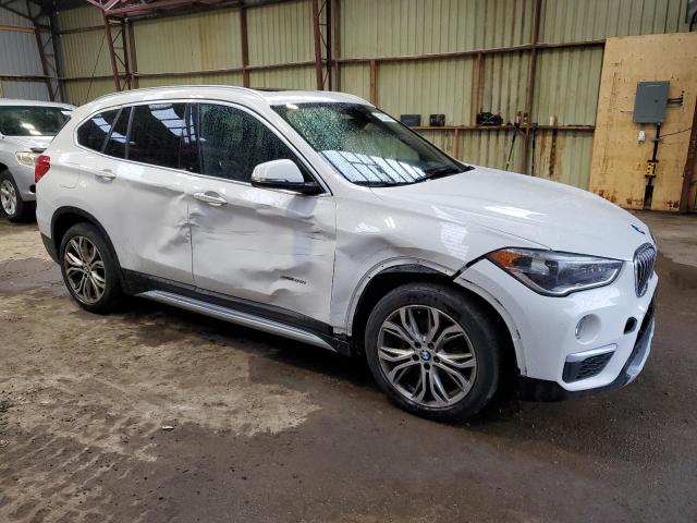 Photo 3 VIN: WBXHT3C33J5F89380 - BMW X1 