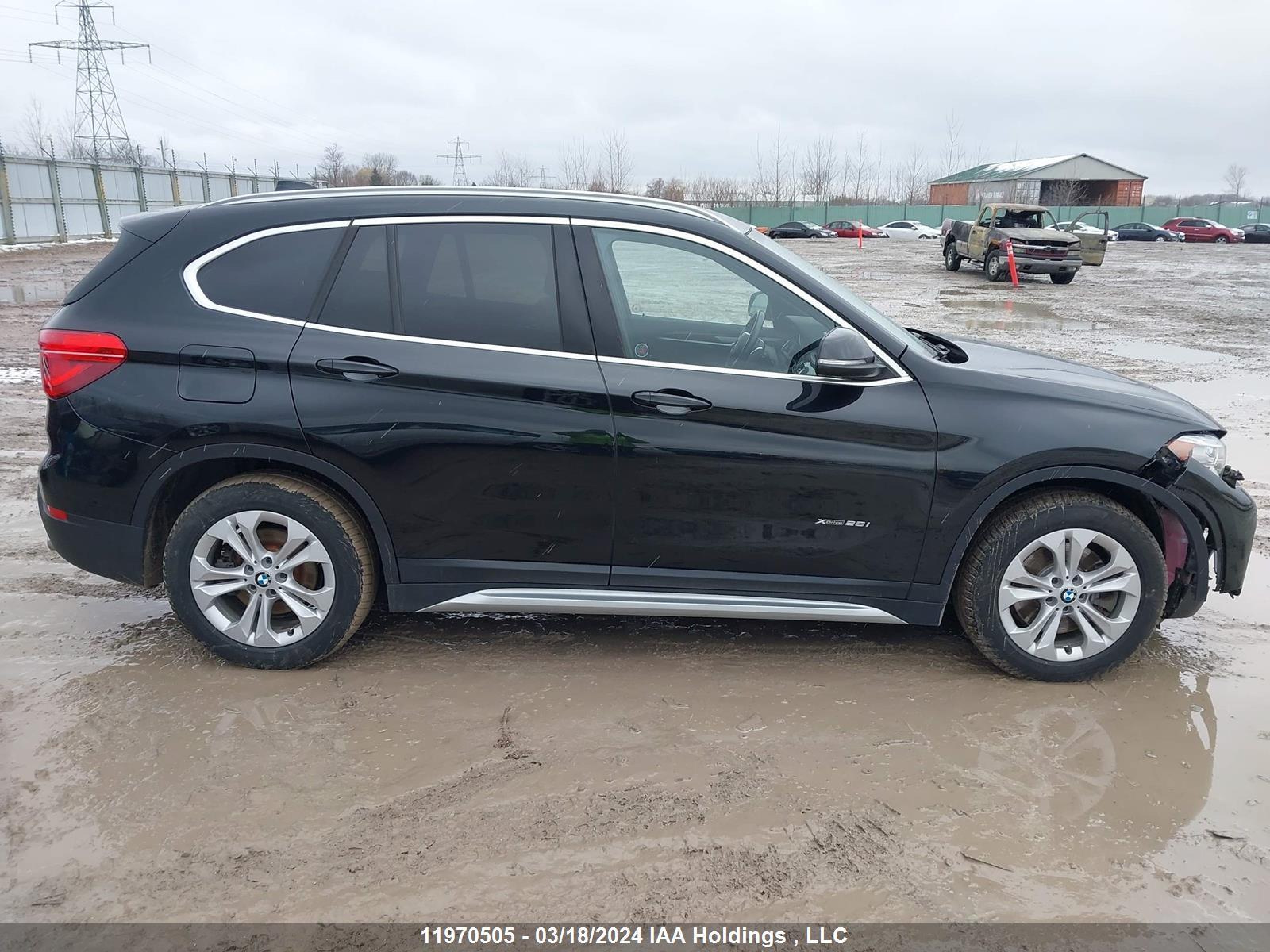 Photo 12 VIN: WBXHT3C33J5F90643 - BMW X1 