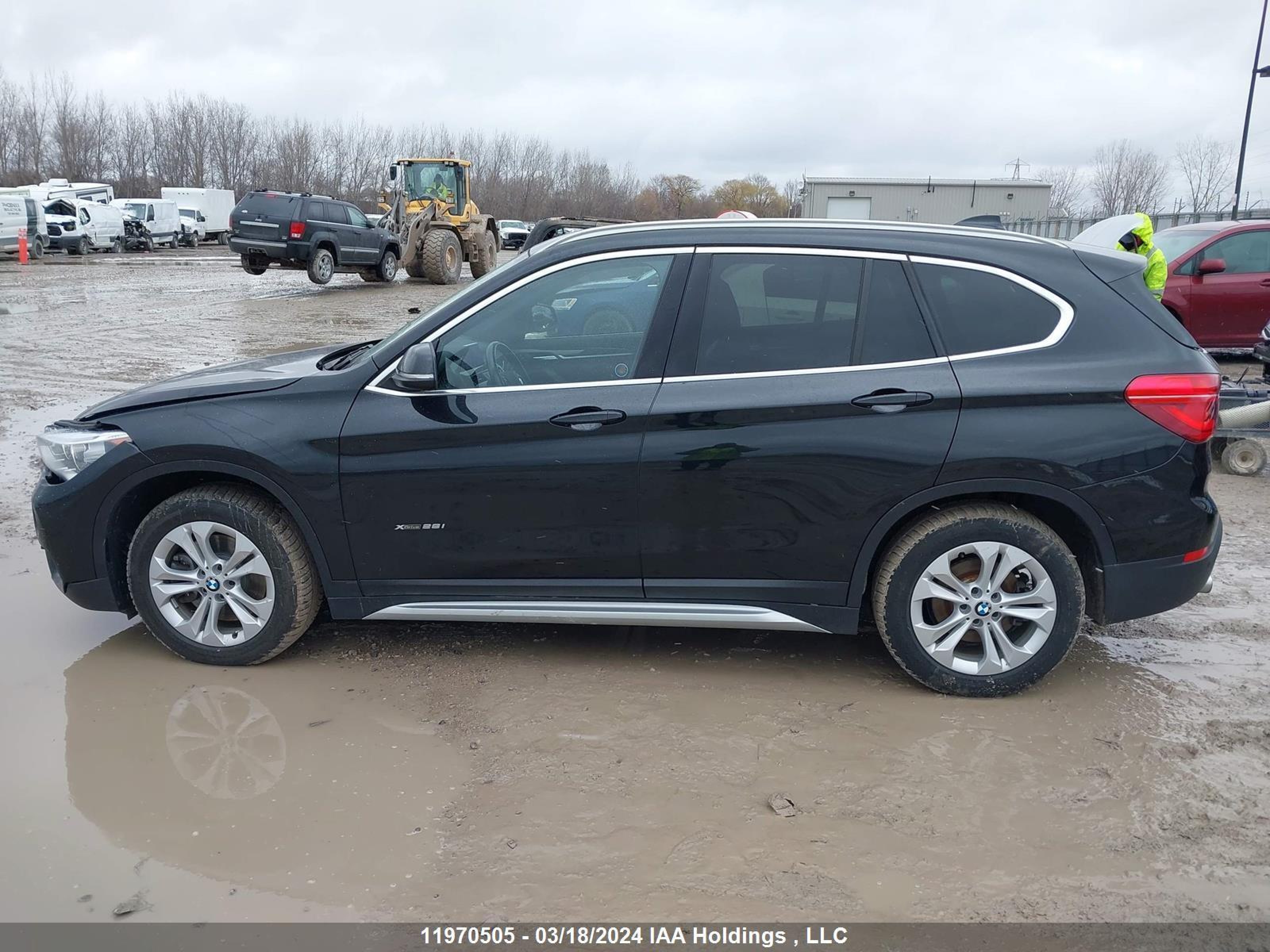 Photo 13 VIN: WBXHT3C33J5F90643 - BMW X1 