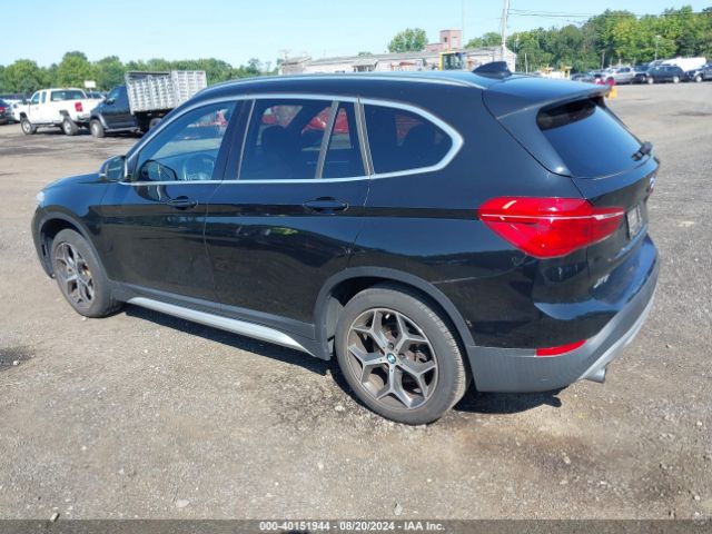 Photo 2 VIN: WBXHT3C33J5L33737 - BMW X1 