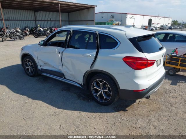 Photo 2 VIN: WBXHT3C34GP889973 - BMW X1 