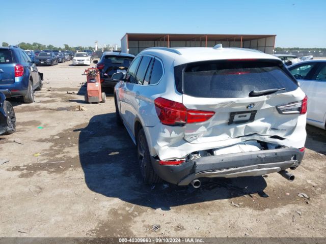 Photo 2 VIN: WBXHT3C34J5L31060 - BMW X1 