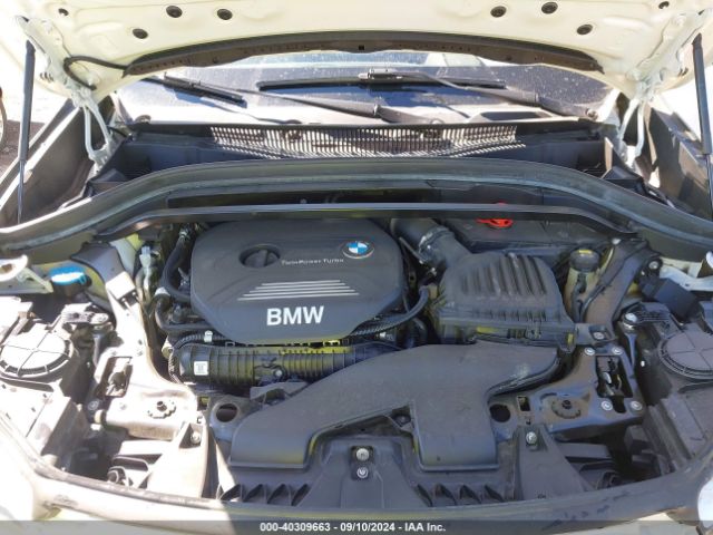 Photo 9 VIN: WBXHT3C34J5L31060 - BMW X1 