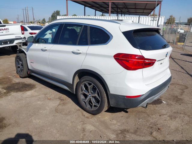 Photo 2 VIN: WBXHT3C35H5F68623 - BMW X1 