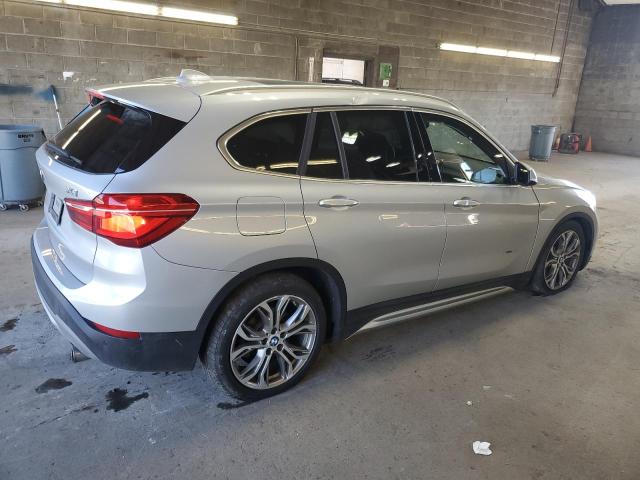 Photo 2 VIN: WBXHT3C35H5F87012 - BMW X1 XDRIVE2 