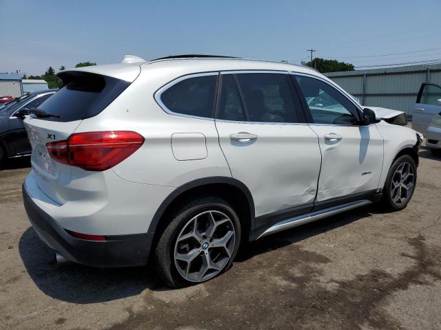 Photo 2 VIN: WBXHT3C35J5F88408 - BMW X1 