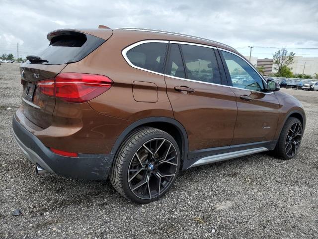 Photo 2 VIN: WBXHT3C36GP881499 - BMW X1 