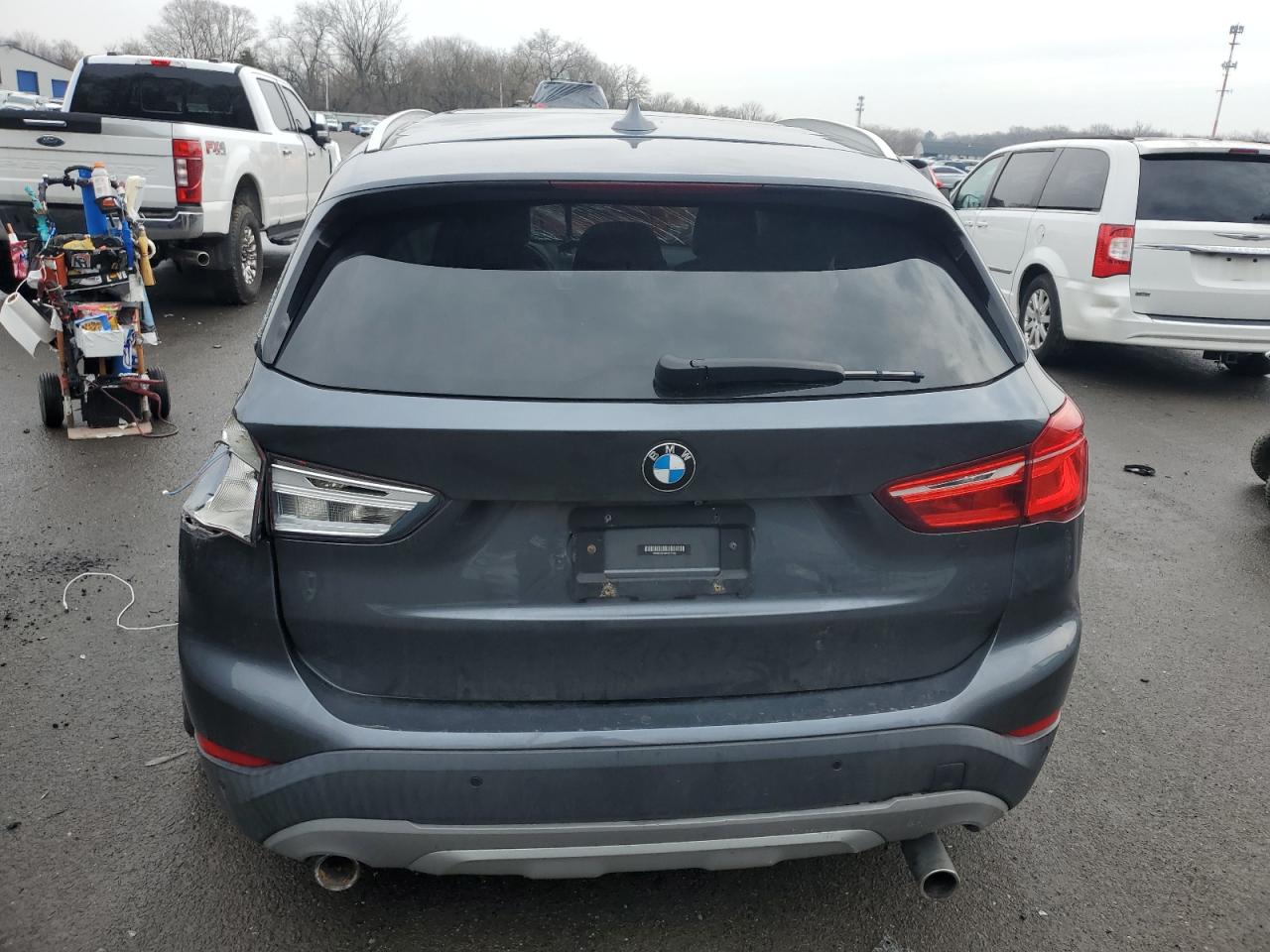 Photo 5 VIN: WBXHT3C36H5F77363 - BMW X1 