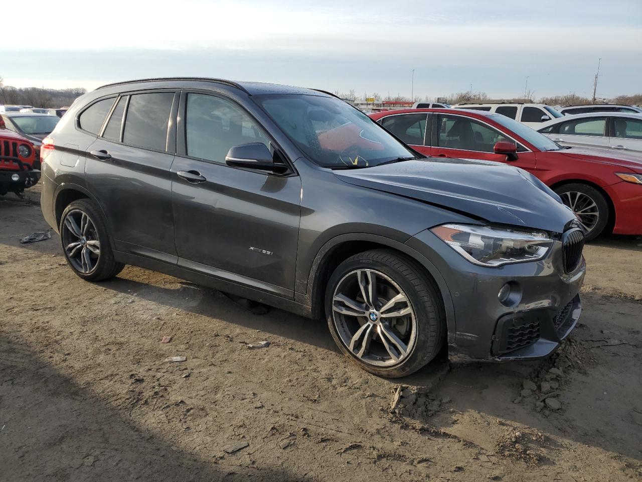 Photo 3 VIN: WBXHT3C36H5F79193 - BMW X1 