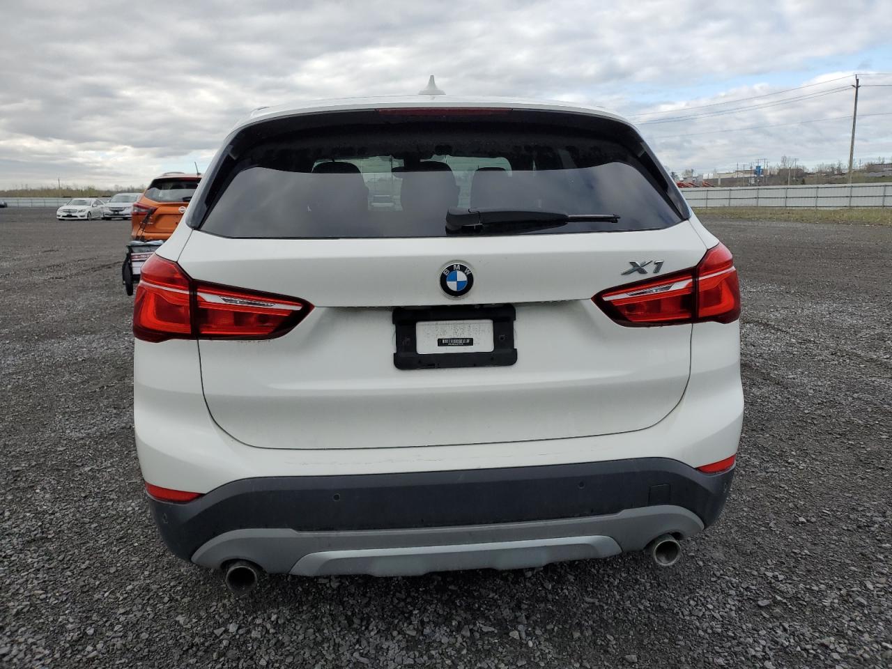 Photo 5 VIN: WBXHT3C36J5K22244 - BMW X1 