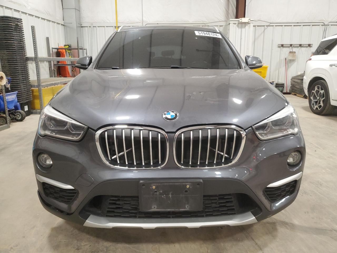 Photo 4 VIN: WBXHT3C37GP882371 - BMW X1 