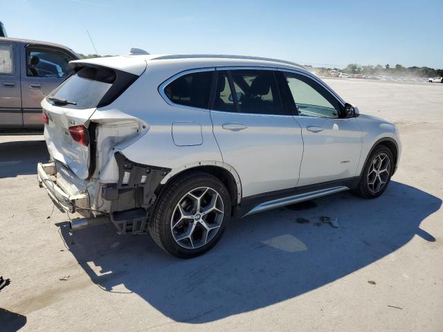 Photo 2 VIN: WBXHT3C37GP885626 - BMW X1 