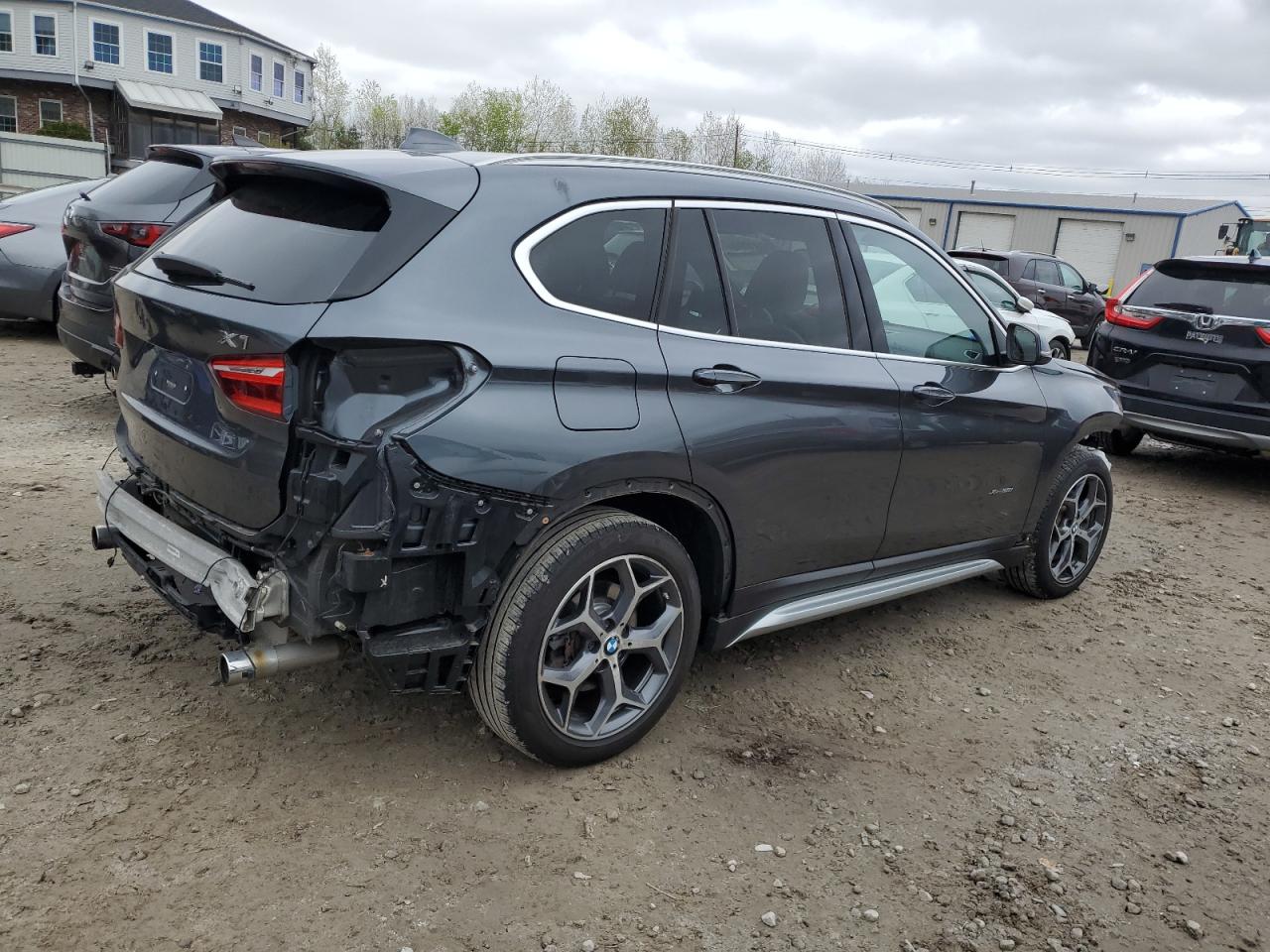 Photo 2 VIN: WBXHT3C37H5F76559 - BMW X1 