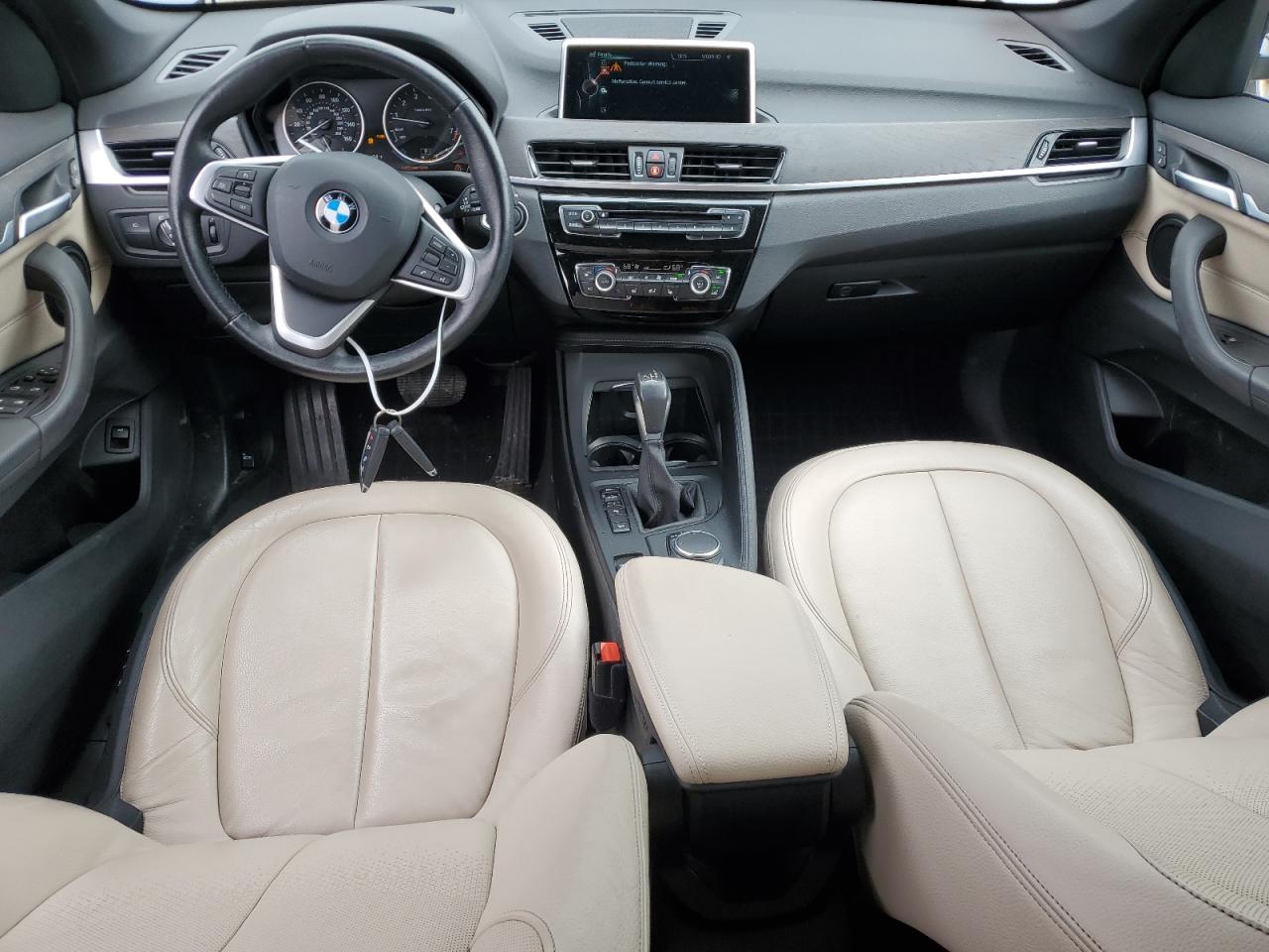 Photo 7 VIN: WBXHT3C37H5F76559 - BMW X1 