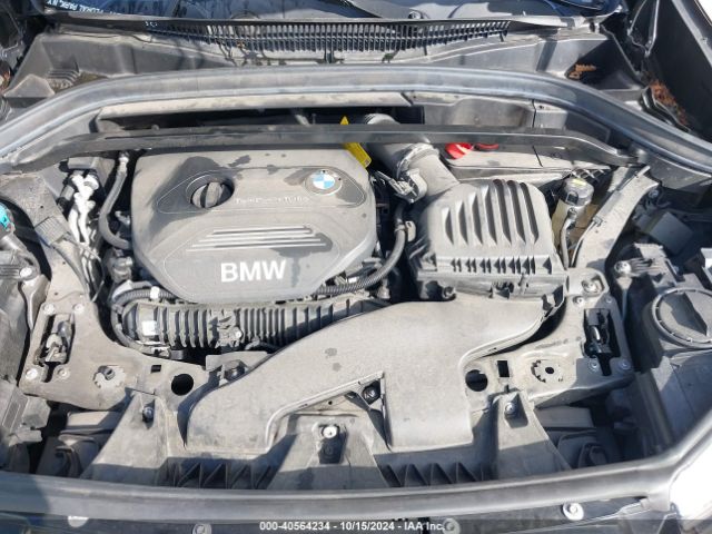 Photo 9 VIN: WBXHT3C37H5F87772 - BMW X1 