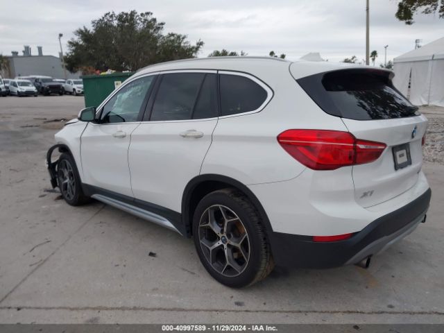 Photo 2 VIN: WBXHT3C37J3H33461 - BMW X1 