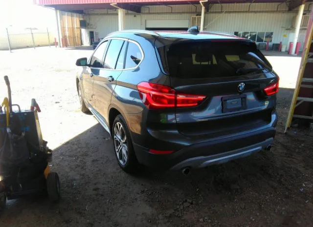 Photo 2 VIN: WBXHT3C38G5E50189 - BMW X1 