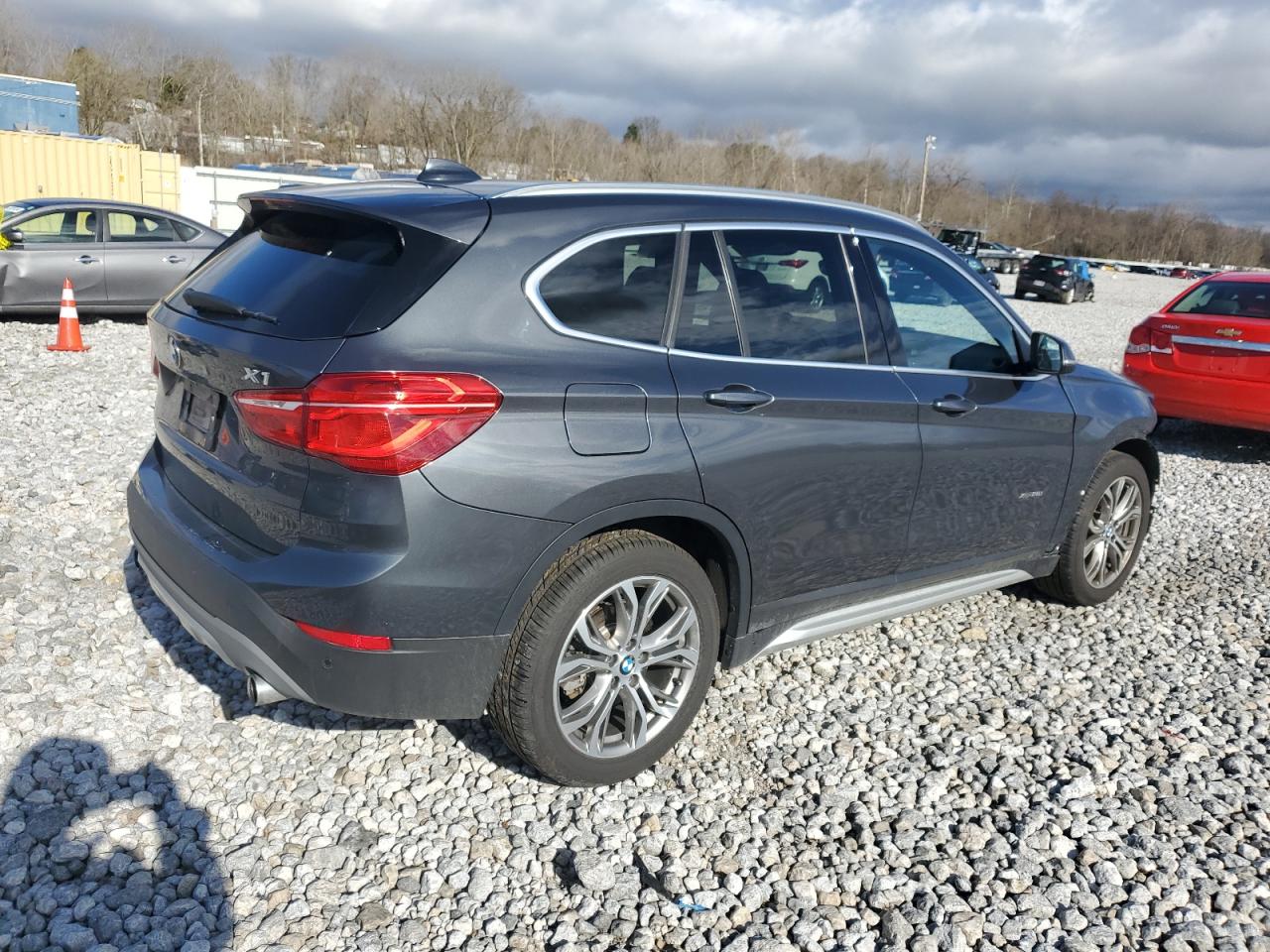 Photo 2 VIN: WBXHT3C38G5F65164 - BMW X1 