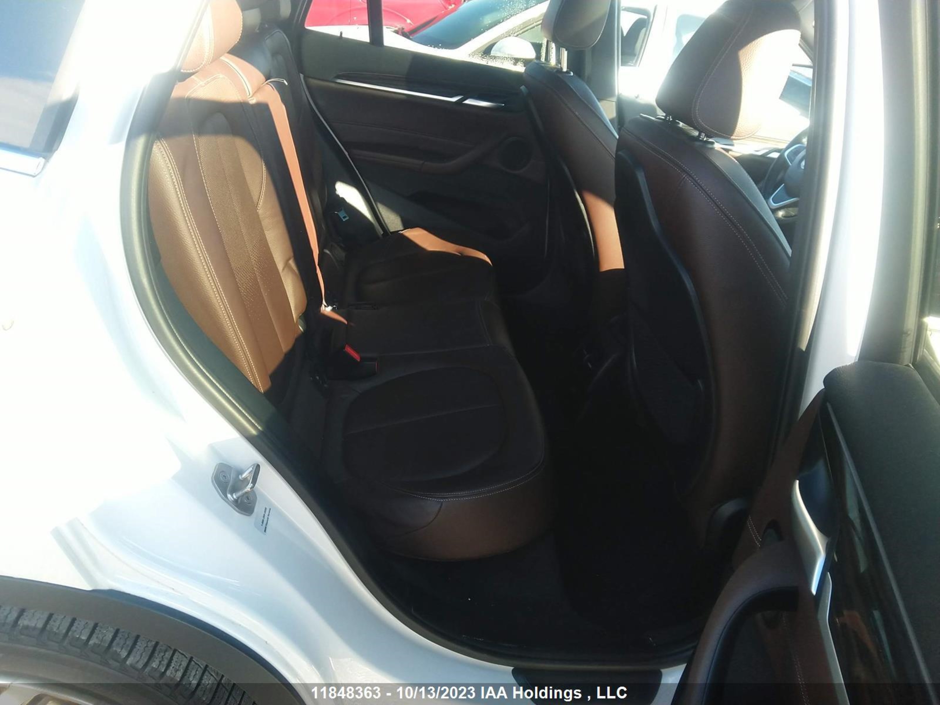 Photo 7 VIN: WBXHT3C38H5F79082 - BMW X1 