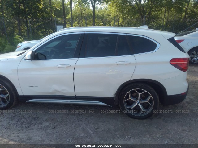 Photo 5 VIN: WBXHT3C38H5F84945 - BMW X1 